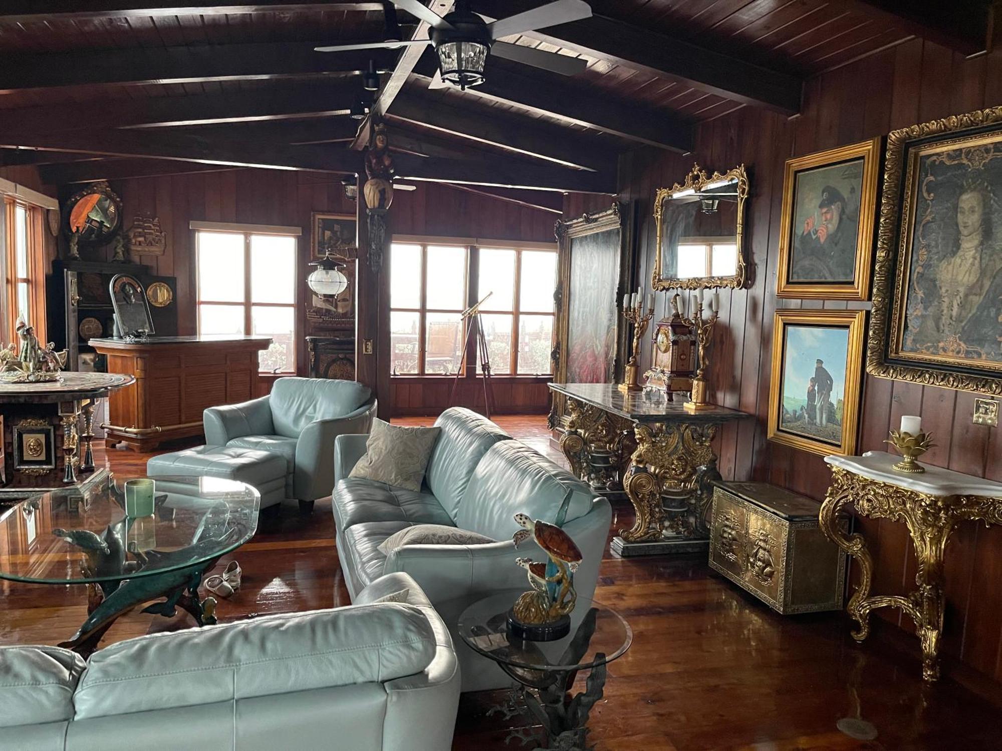 Treasure House * Vero Beach