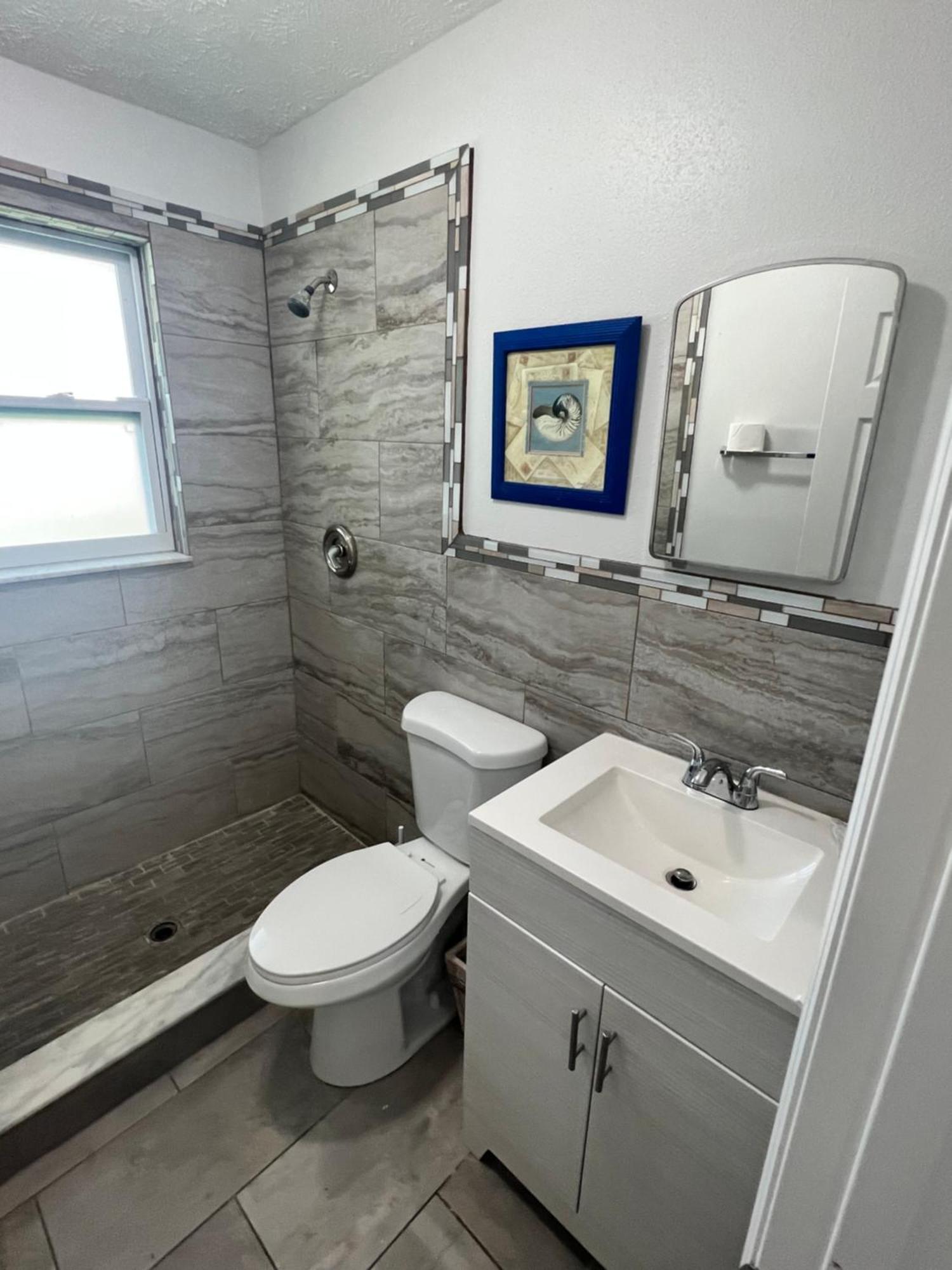 Apartment 875 Oasis #1 Location! Vero Beach