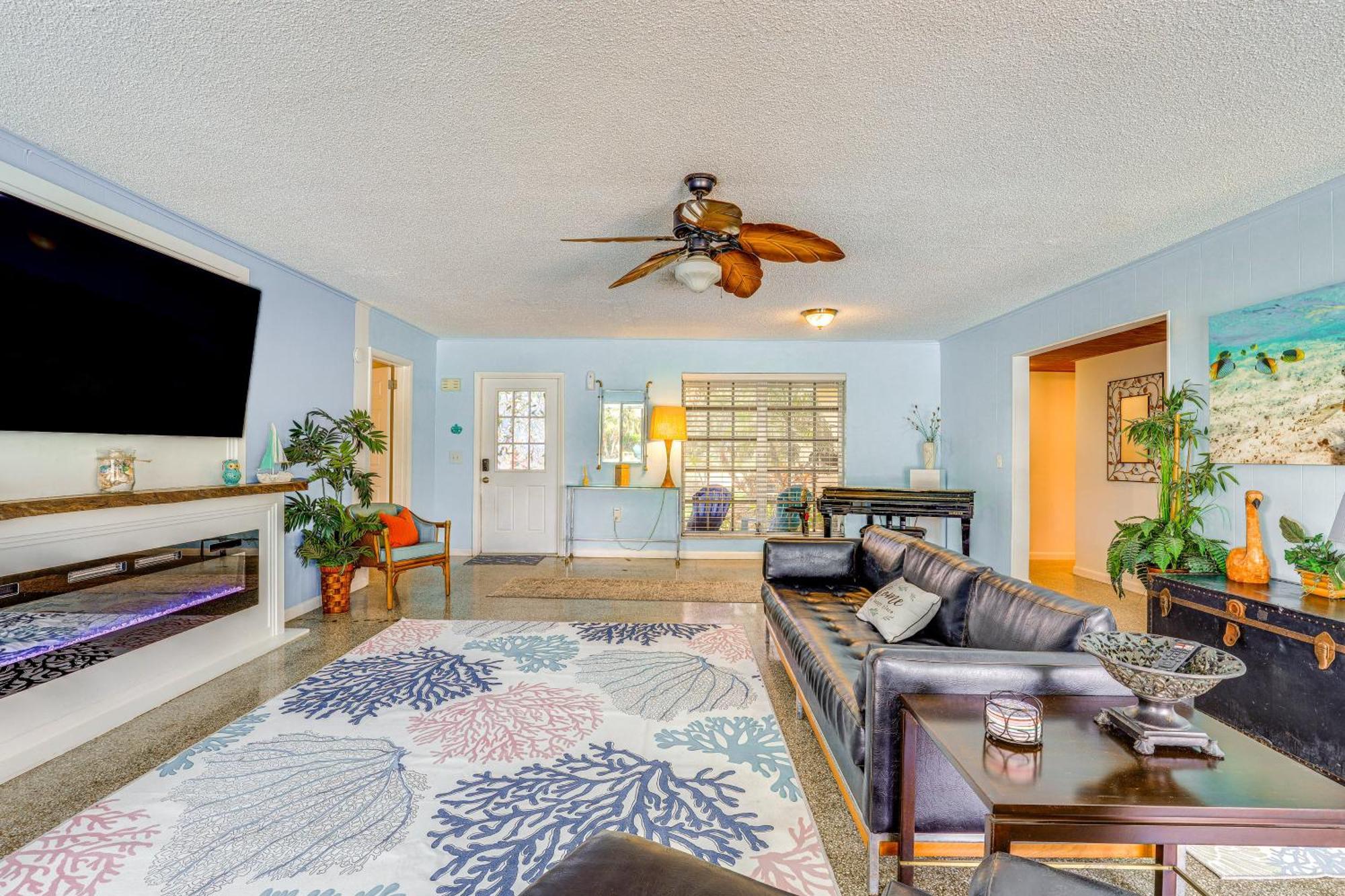 Waterfront Vero With Pool And Boat Dock! Vero Beach
