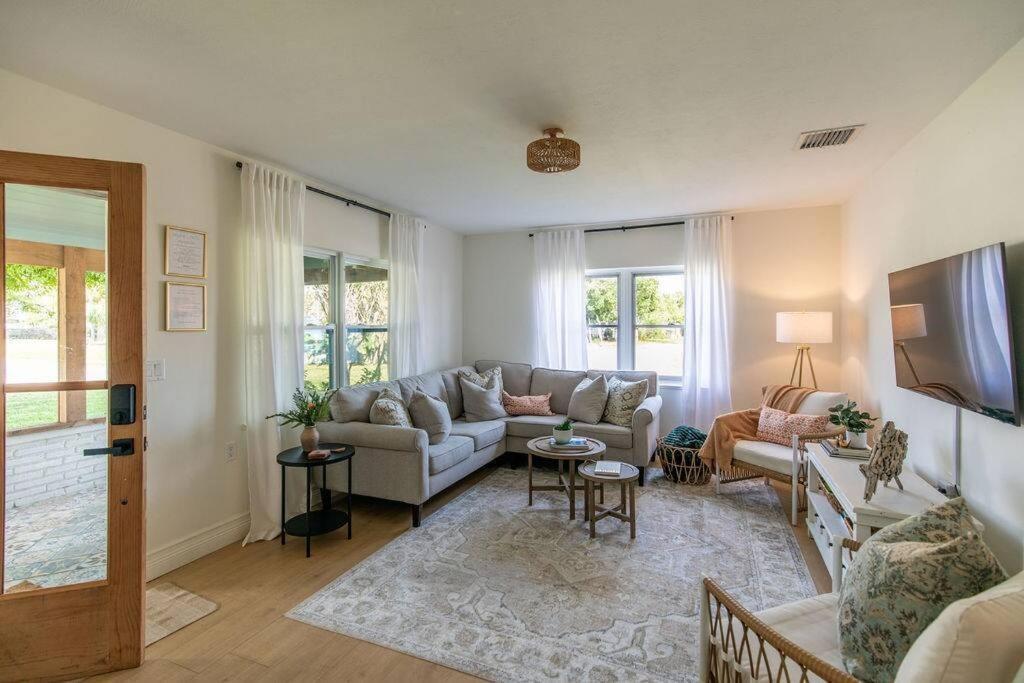 Highland House In Downtown Vero