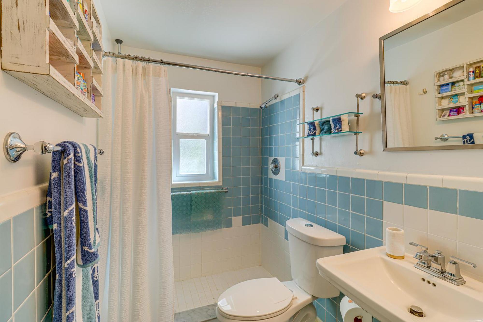 5 Mi To Vero Vintage With Sauna And Grill! Holiday home Vero Beach