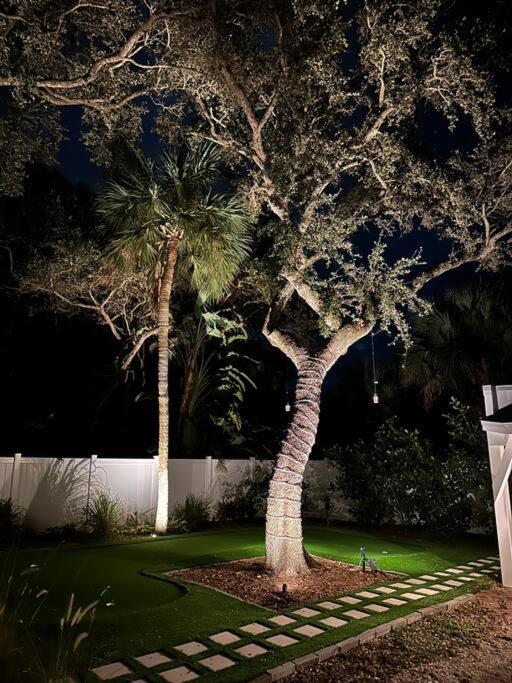 Vero Oaks Stroll To Includes Mini Golf And Jacuzzi * Vero Beach