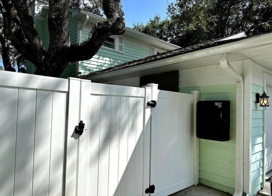 Vero Oaks Stroll To Includes Mini Golf And Jacuzzi Holiday home