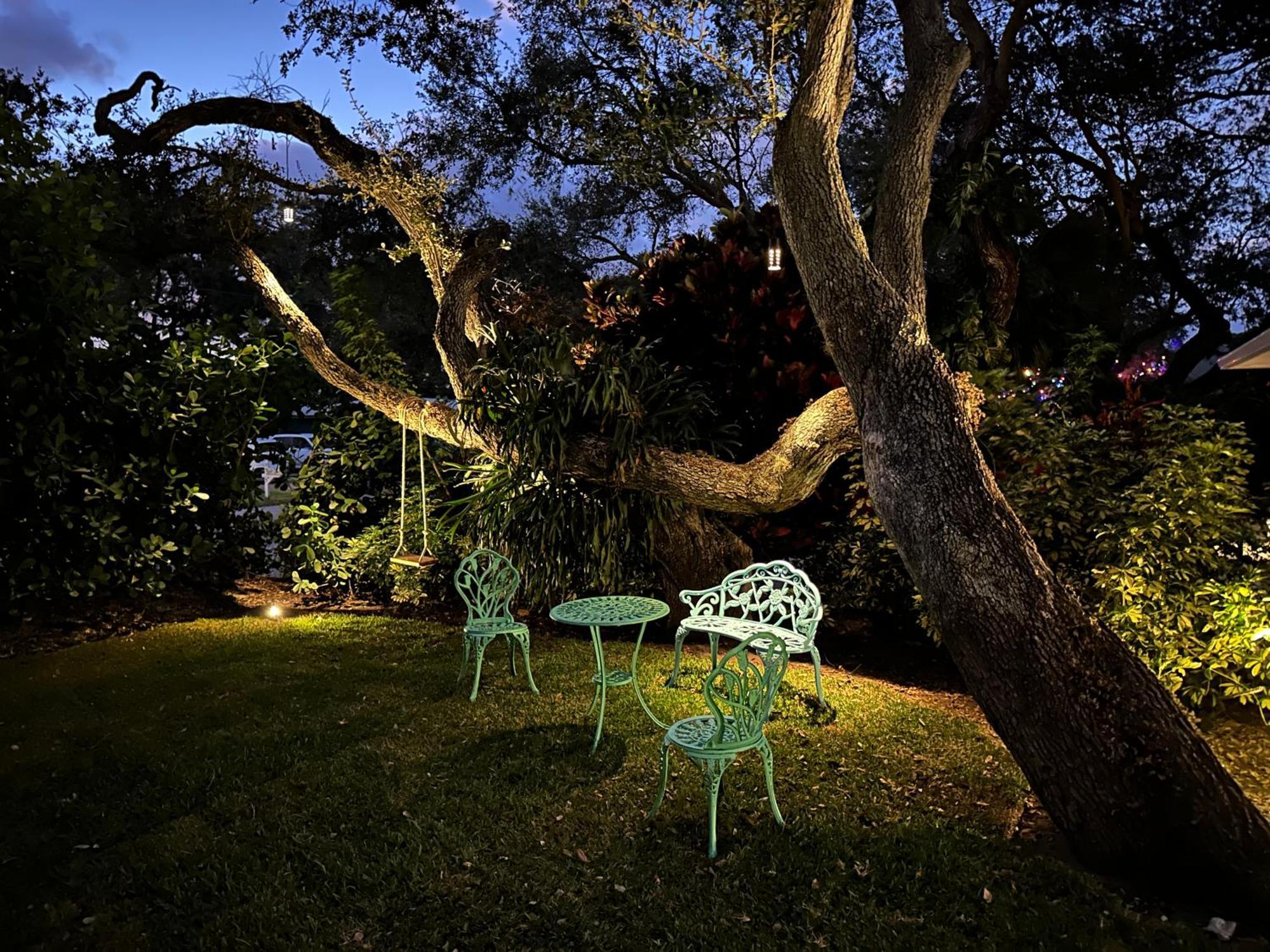 Vero Oaks Stroll To Includes Mini Golf And Jacuzzi Holiday home Vero Beach
