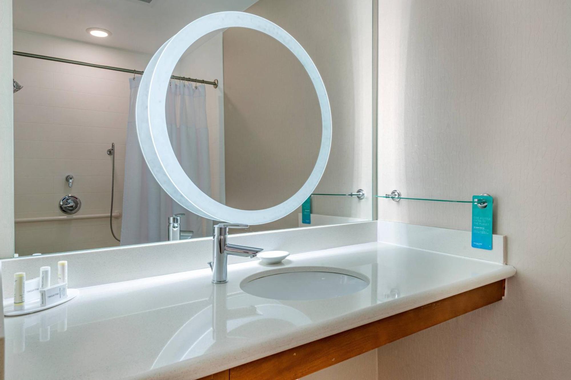 Springhill Vero Hotel 3*