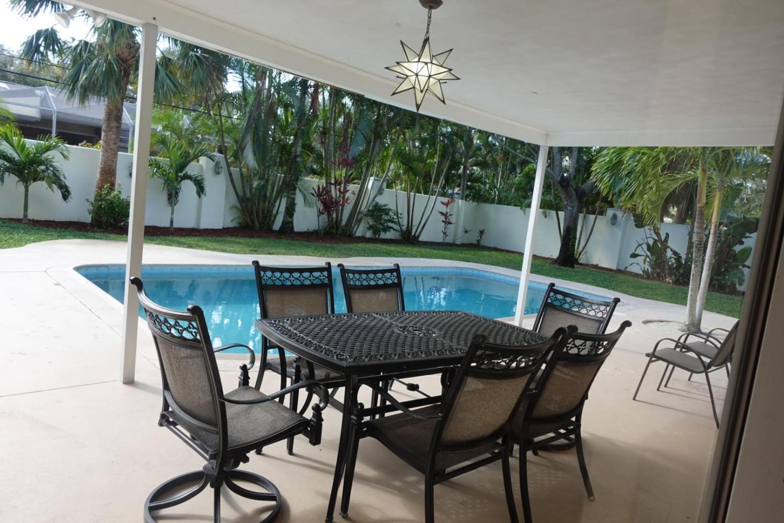 H-1 746 Fiddlewood Rd Vero Florida Holiday home