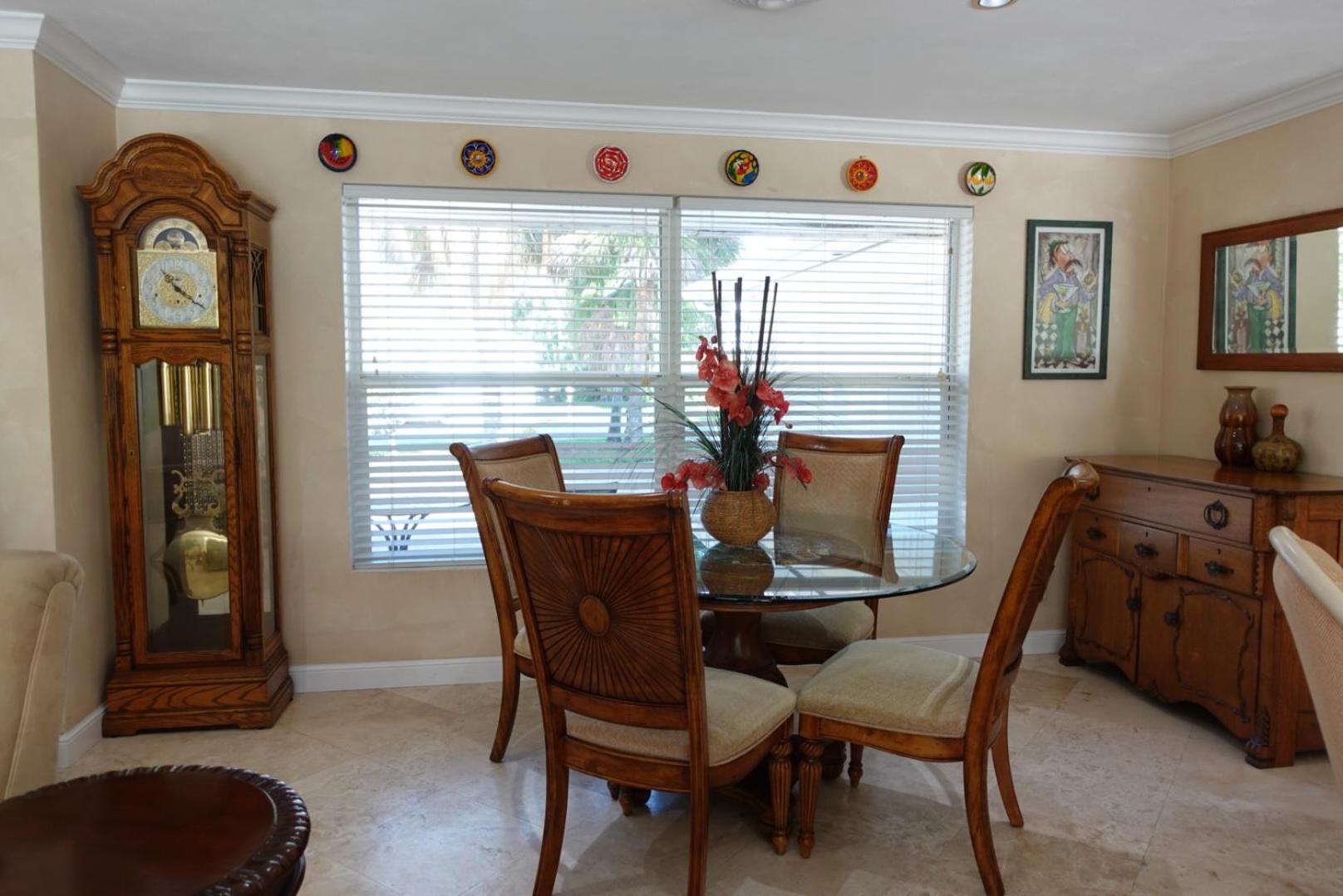 H-1 746 Fiddlewood Rd Vero Florida Vero Beach