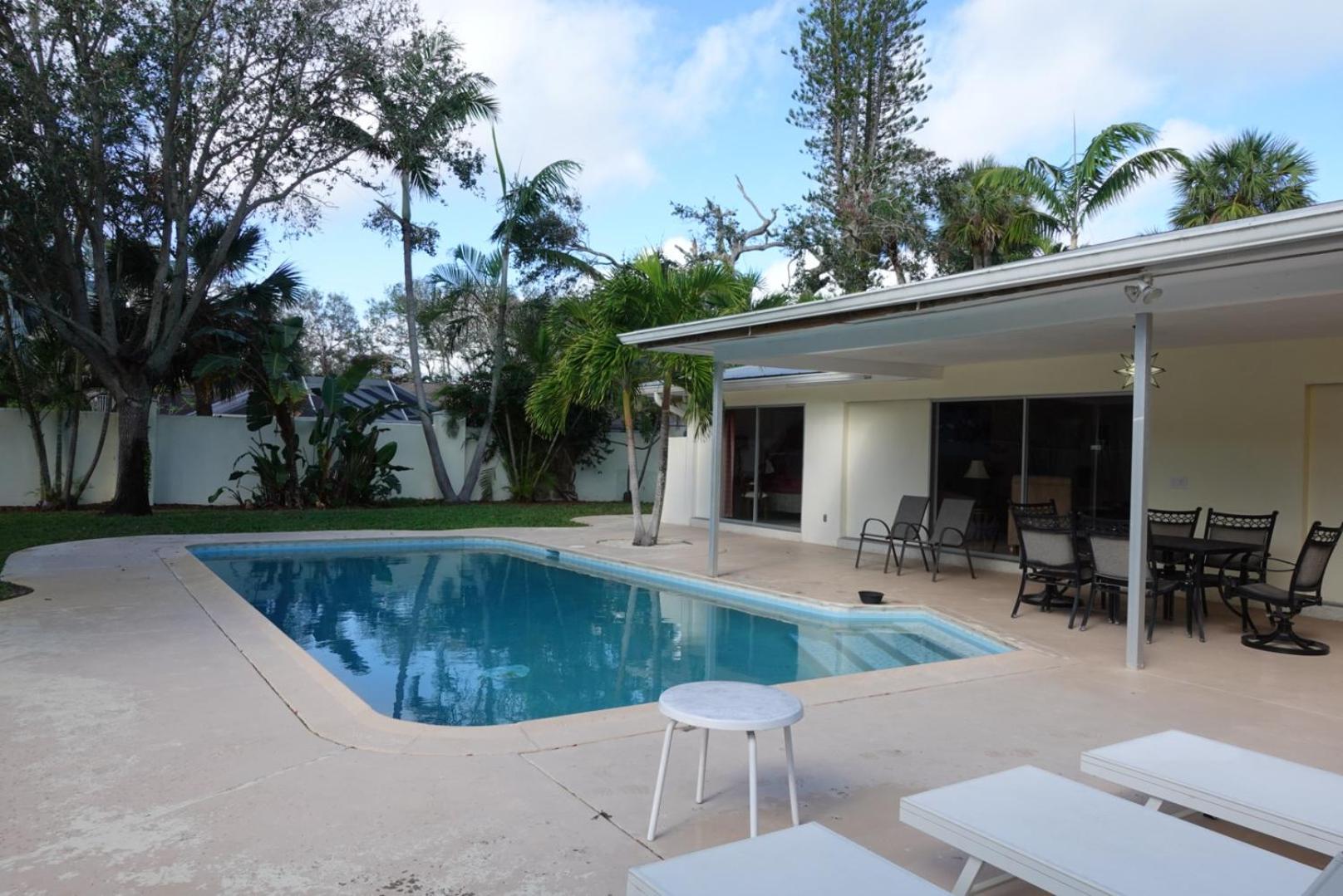 H-1 746 Fiddlewood Rd Vero Florida * Vero Beach