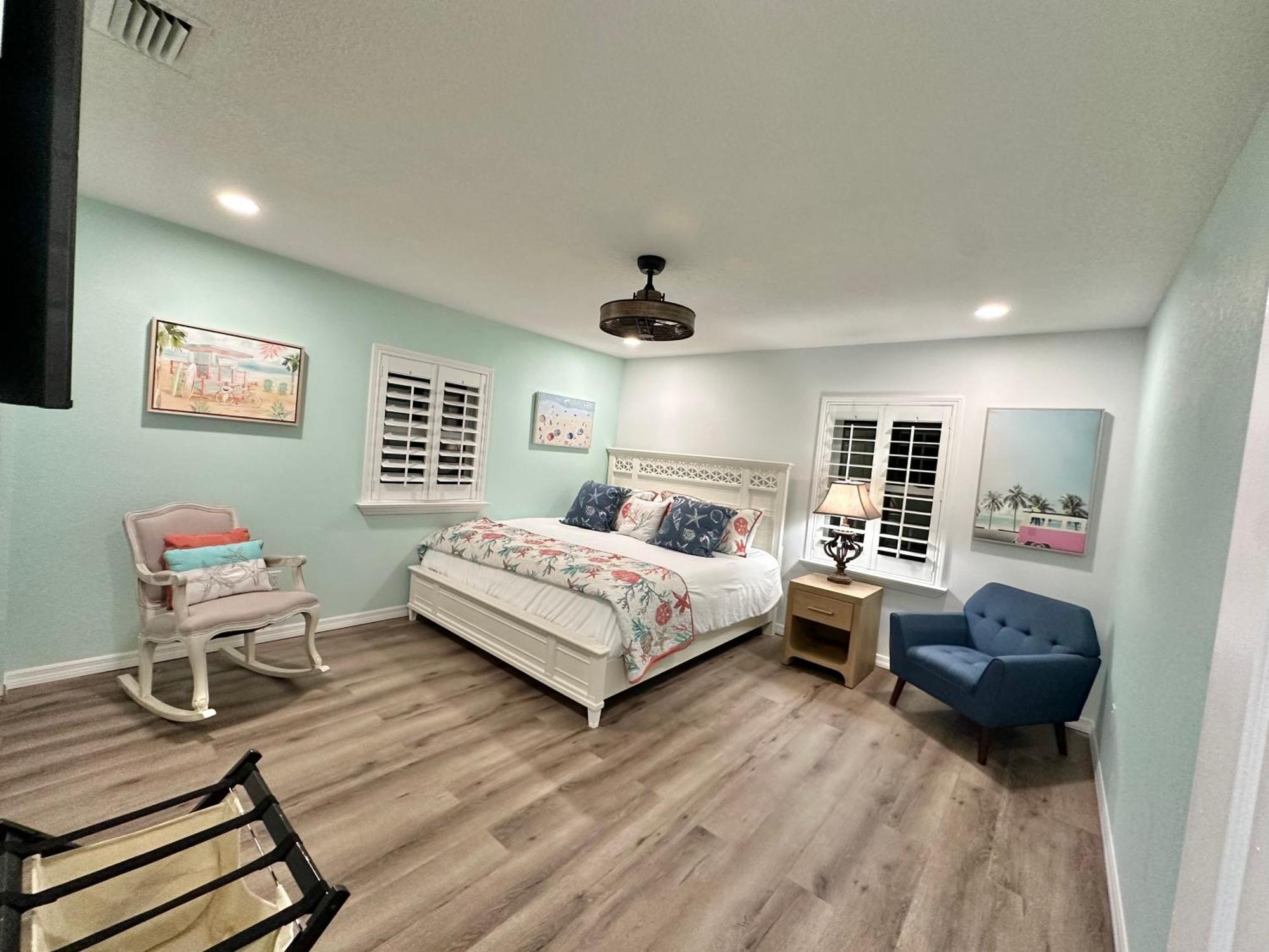 Holiday home Vero Oaks Stroll To Includes Mini Golf And Jacuzzi