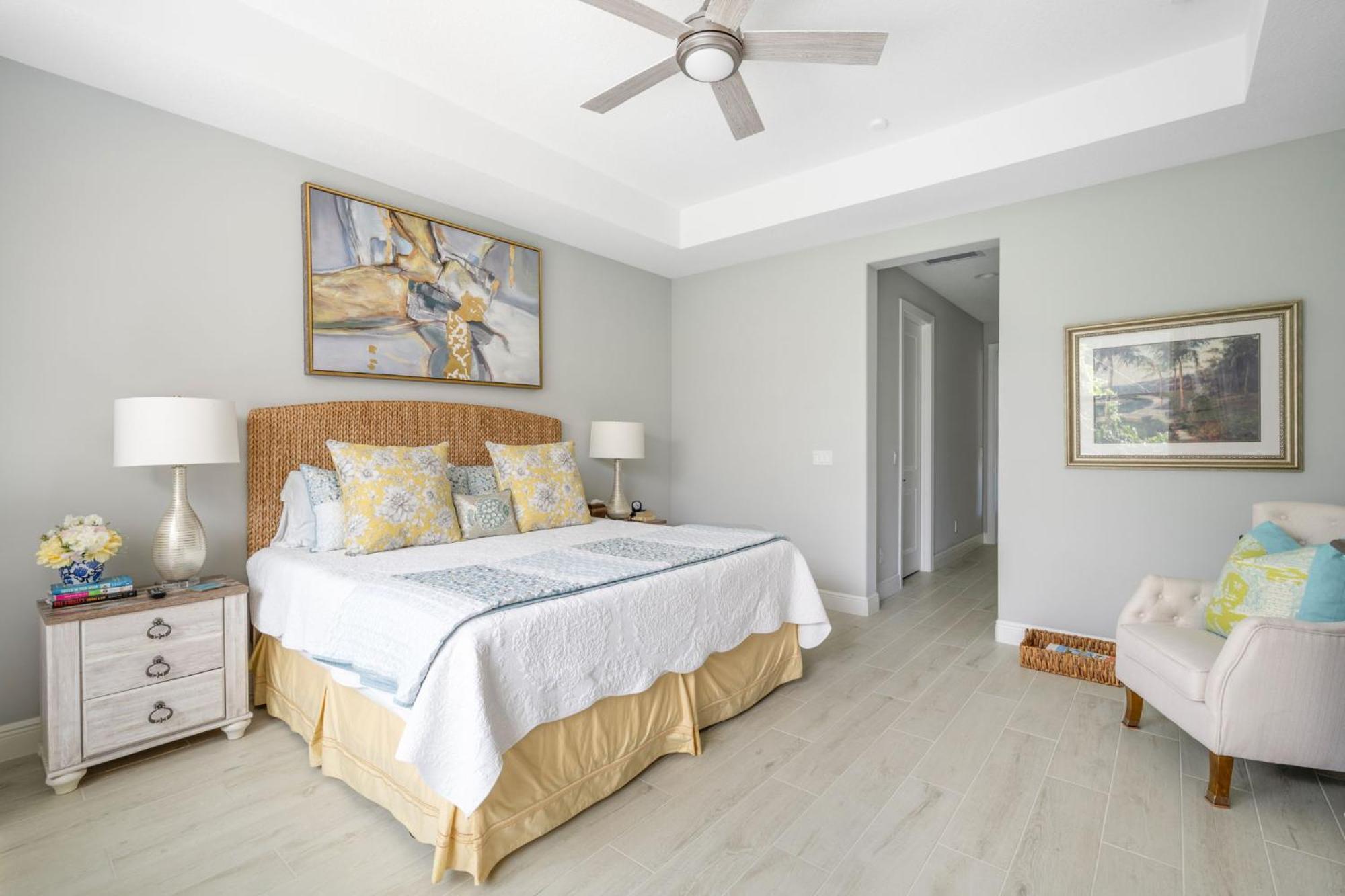 Beachside Bliss 3br, Heated Pool, Sleeps 10! *