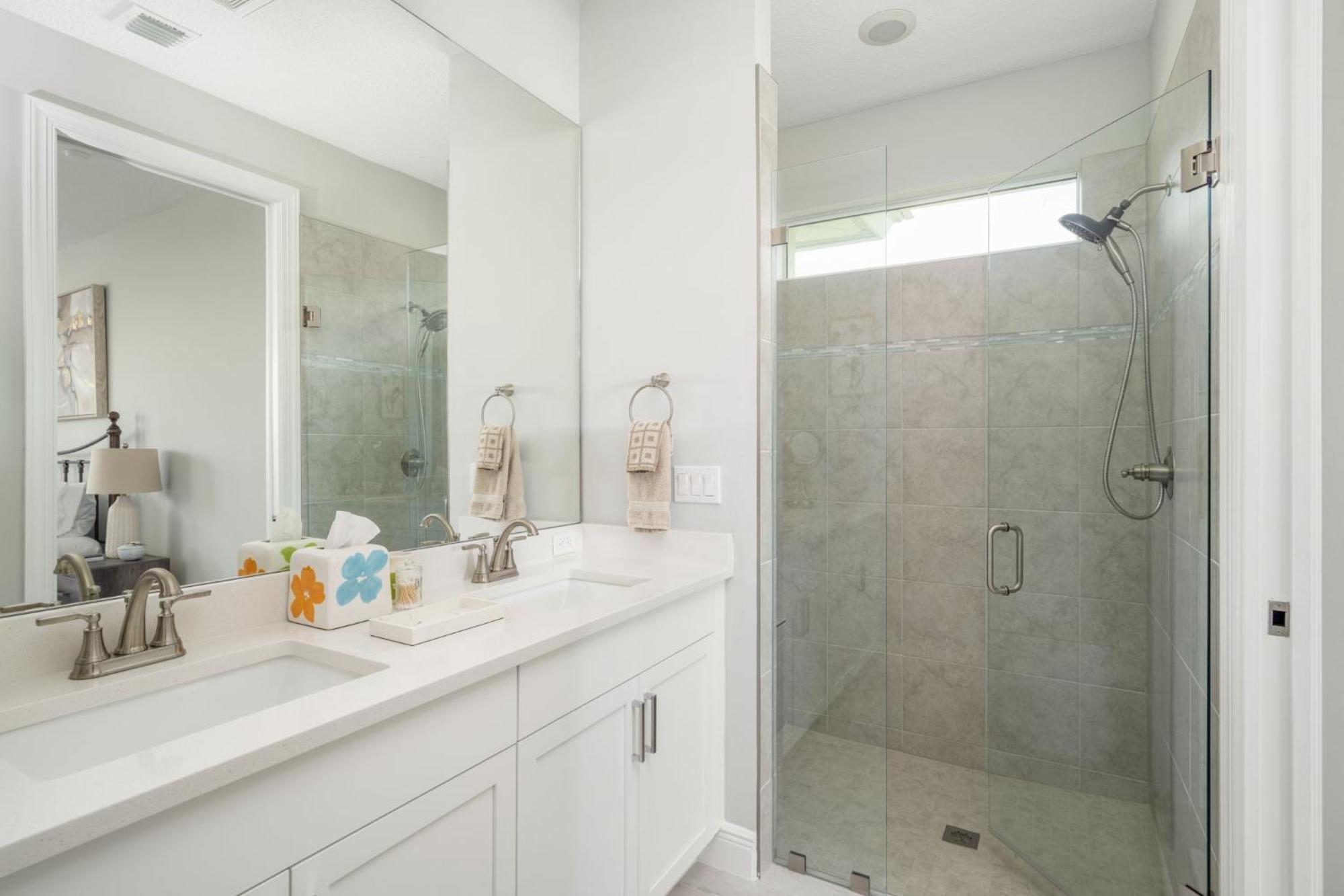 Beachside Bliss 3br, Heated Pool, Sleeps 10! *