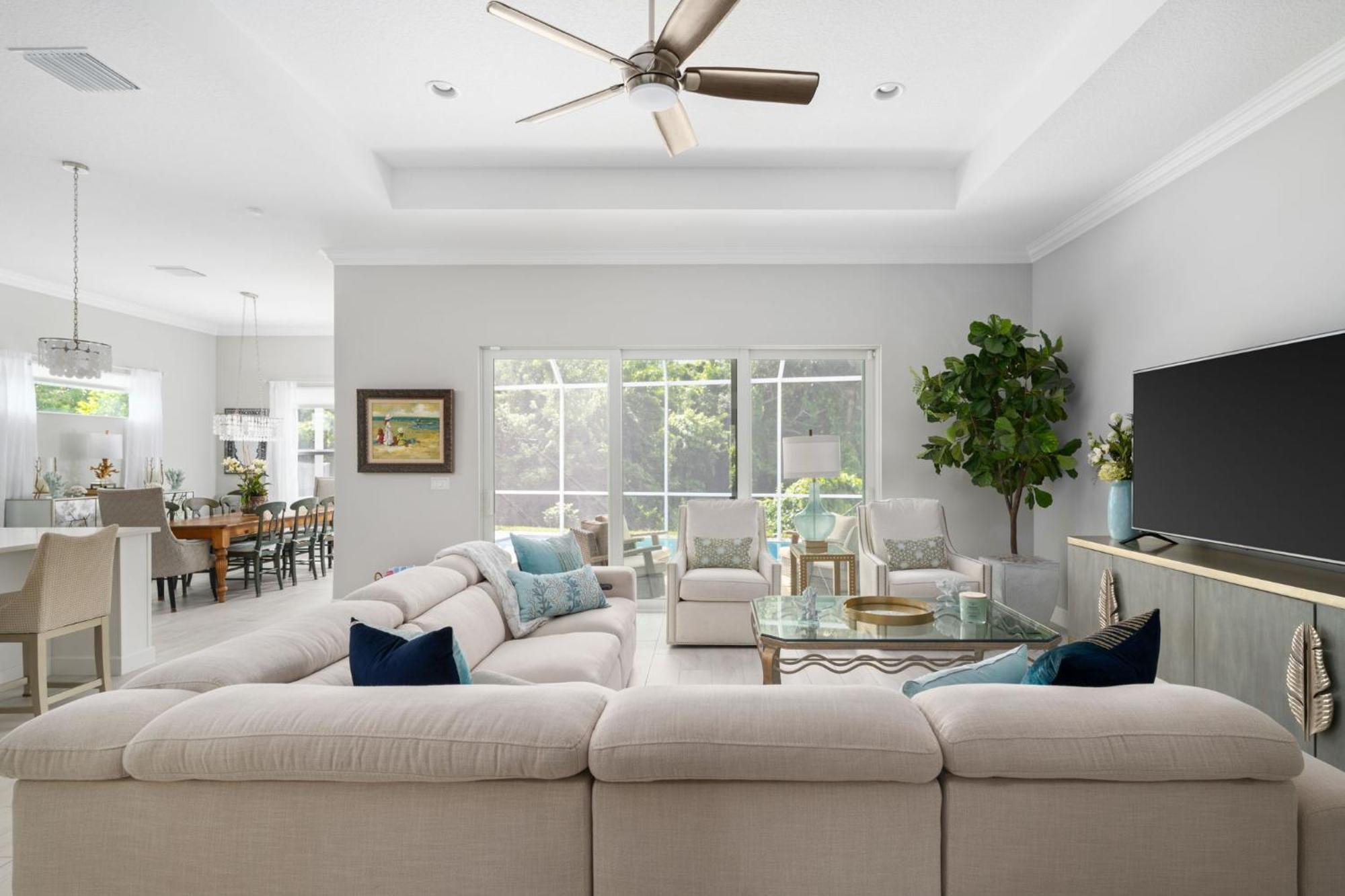 Beachside Bliss 3br, Heated Pool, Sleeps 10! * Vero Beach