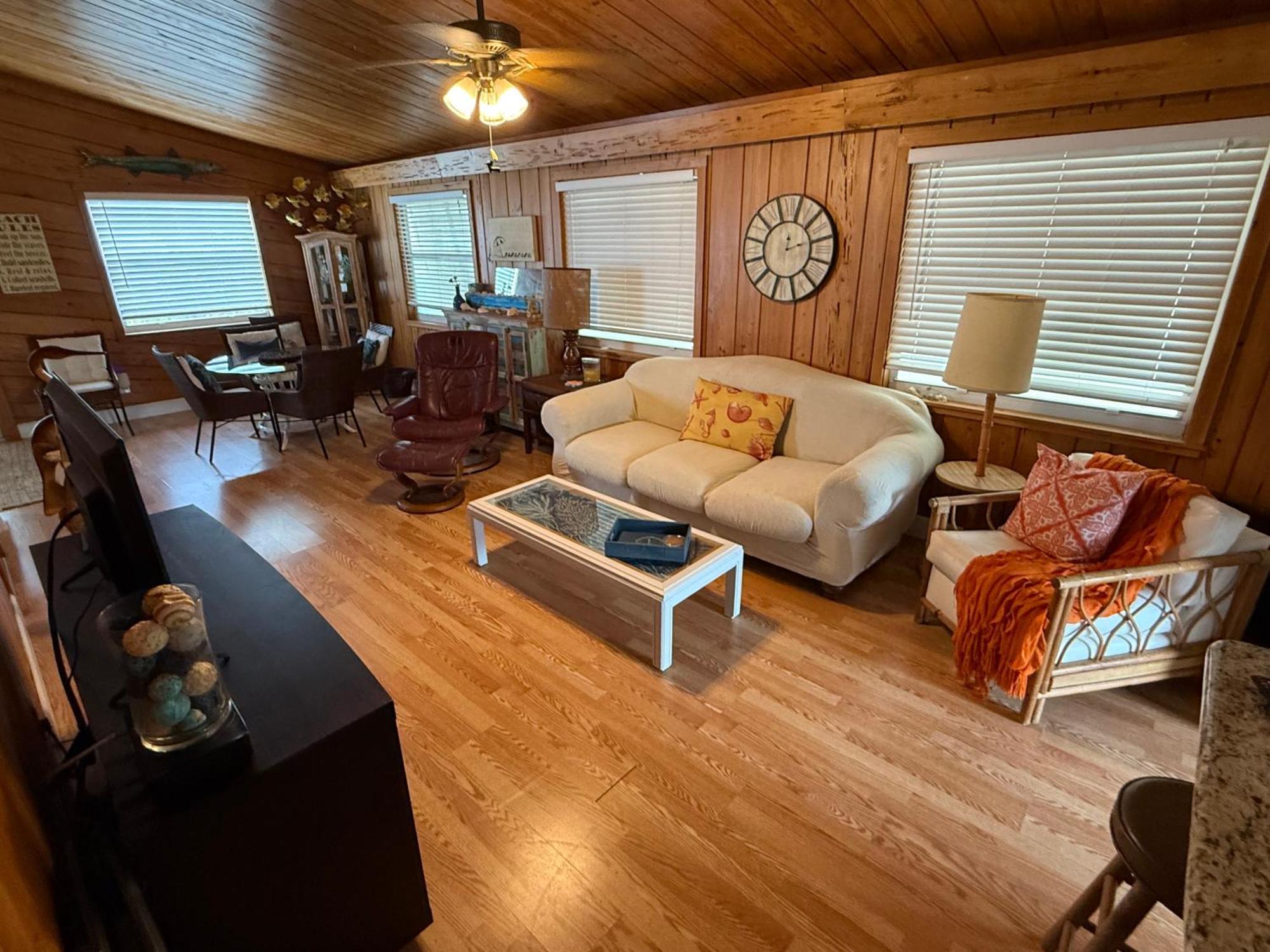 Comfy House On Vero Vero Beach