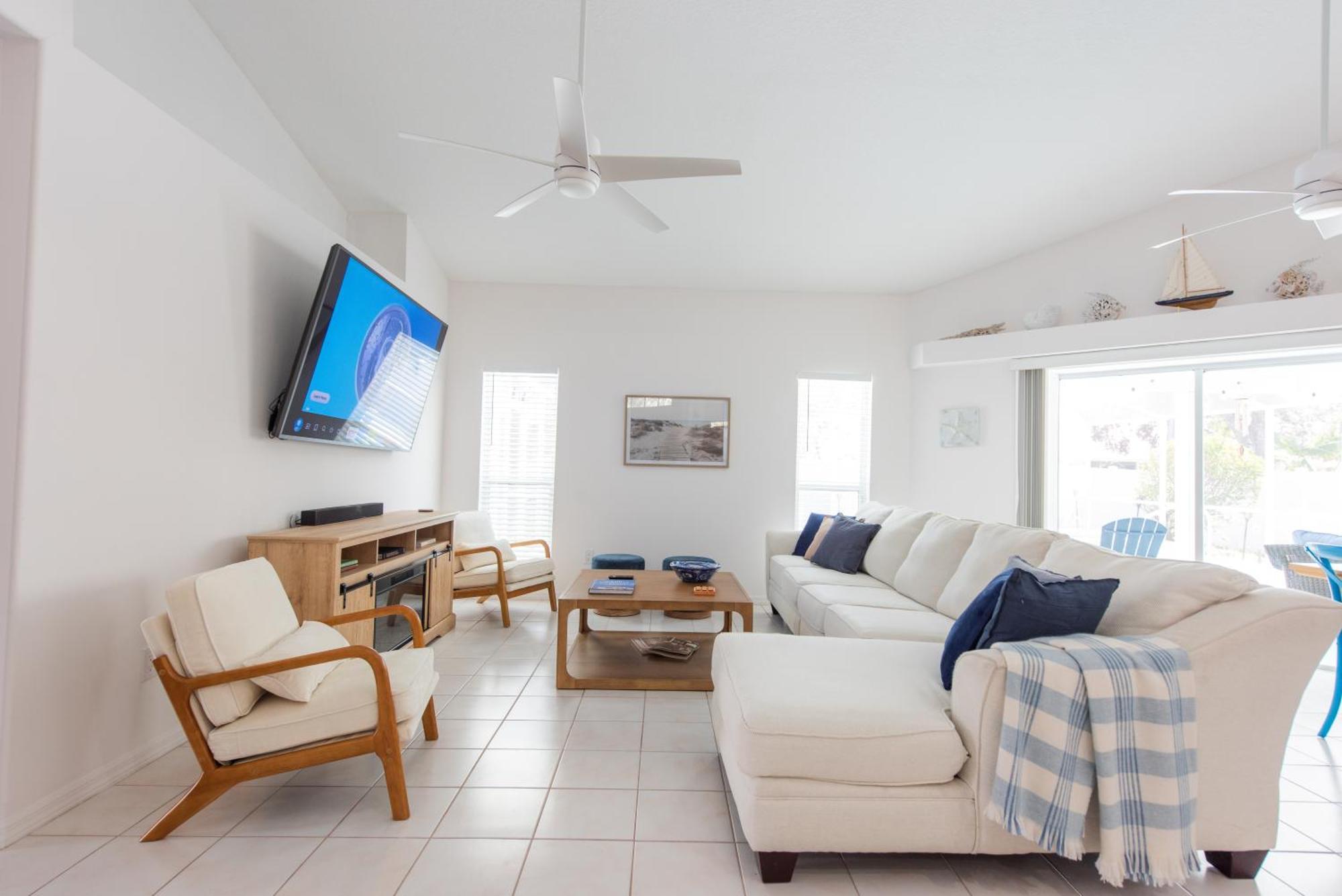 Blue Breeze Retreat *