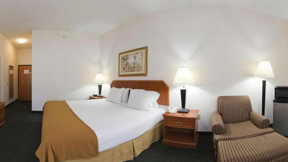 Express Vero Beach-west I-95 By Ihg Hotel Vero Beach