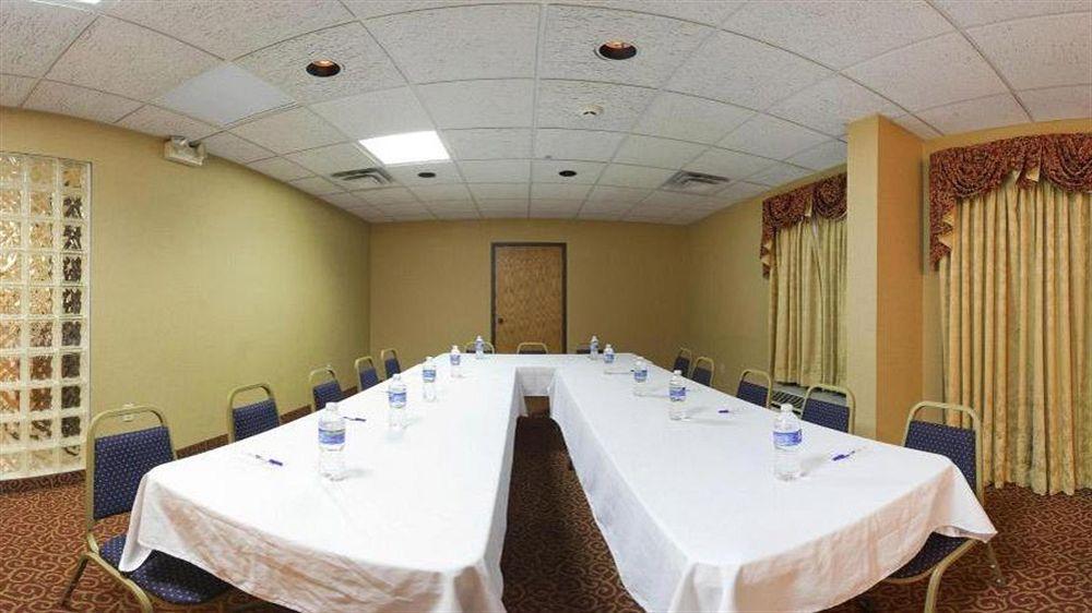 Express Vero Beach-west I-95 By Ihg Hotel 3*