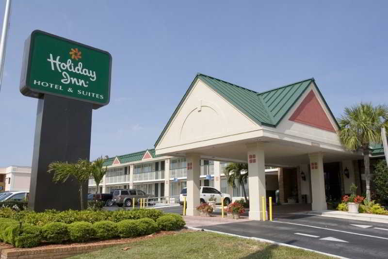 Ocean Breeze Resort