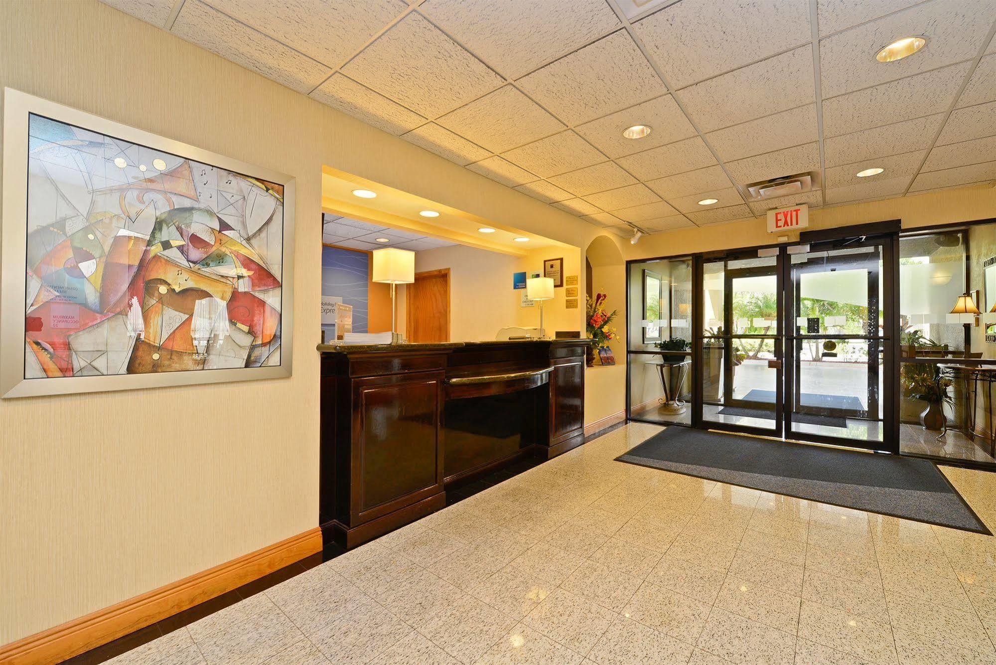 Express Vero Beach-west I-95 By Ihg Hotel Vero Beach