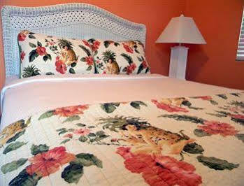 Seaspray Surf Hotel
