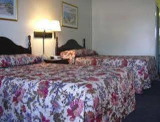 Hotel Howard Johnson By Wyndham Vero / Downtown Vero Beach