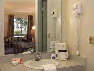 Howard Johnson By Wyndham Vero / Downtown 2* Vero Beach