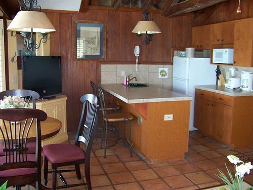 Driftwood Hotel