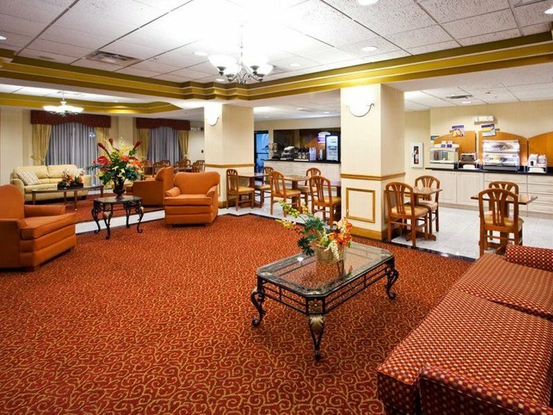 Express Vero Beach-west I-95 By Ihg