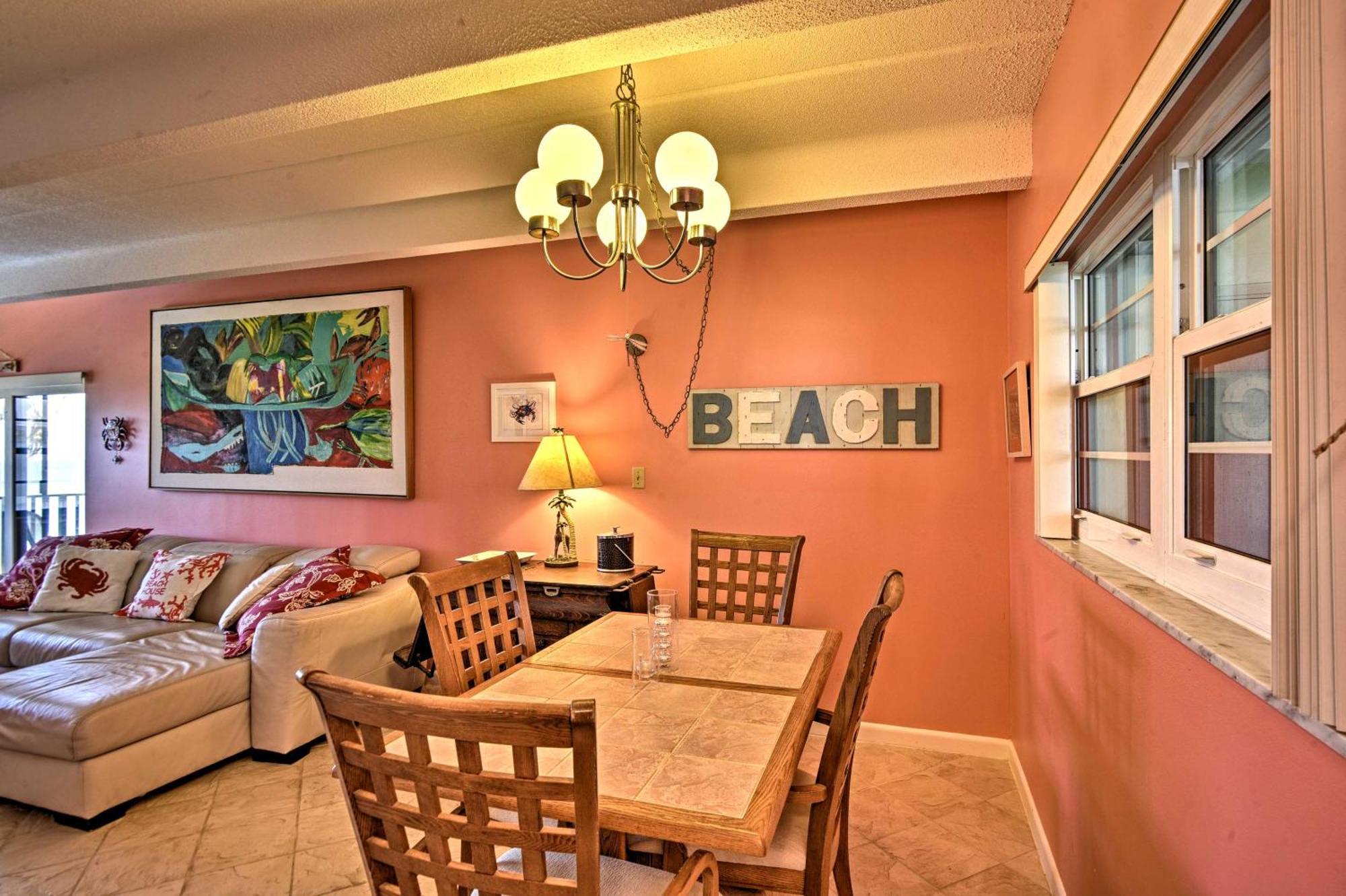 Waterfront Vero With Ocean-view Balcony Apartment Vero Beach
