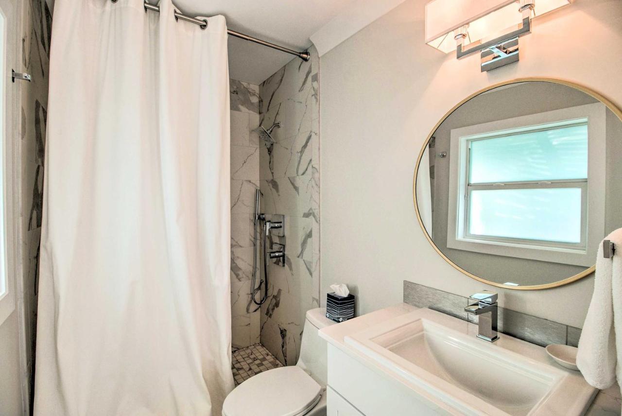 Holiday home Lavish Vero Escape With Pool, Patio And Dock! *