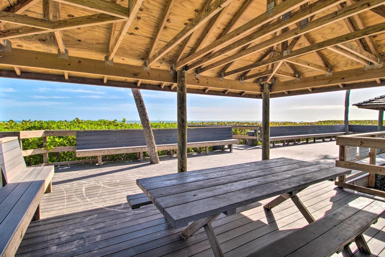 Lavish Vero Escape With Pool, Patio And Dock! *