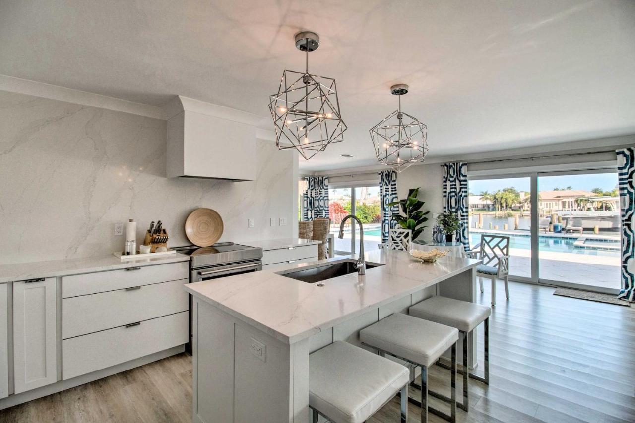 Lavish Vero Escape With Pool, Patio And Dock! Holiday home Vero Beach
