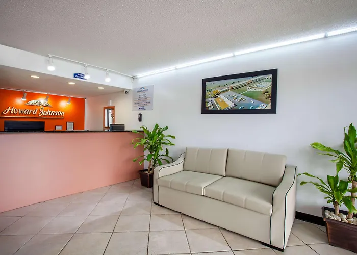 Howard Johnson By Wyndham Vero Beach/I-95