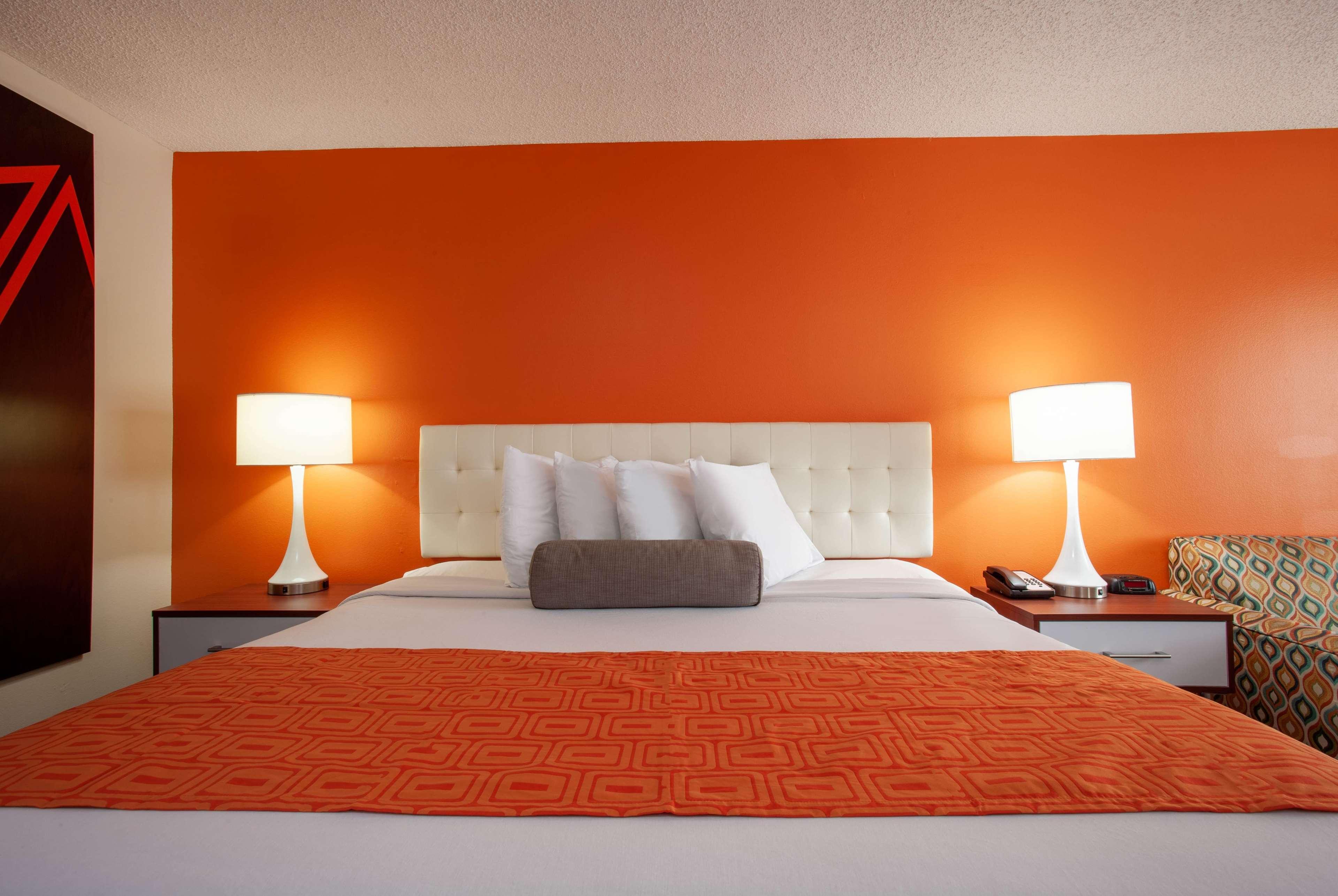 Howard Johnson By Wyndham Vero Beach/i-95