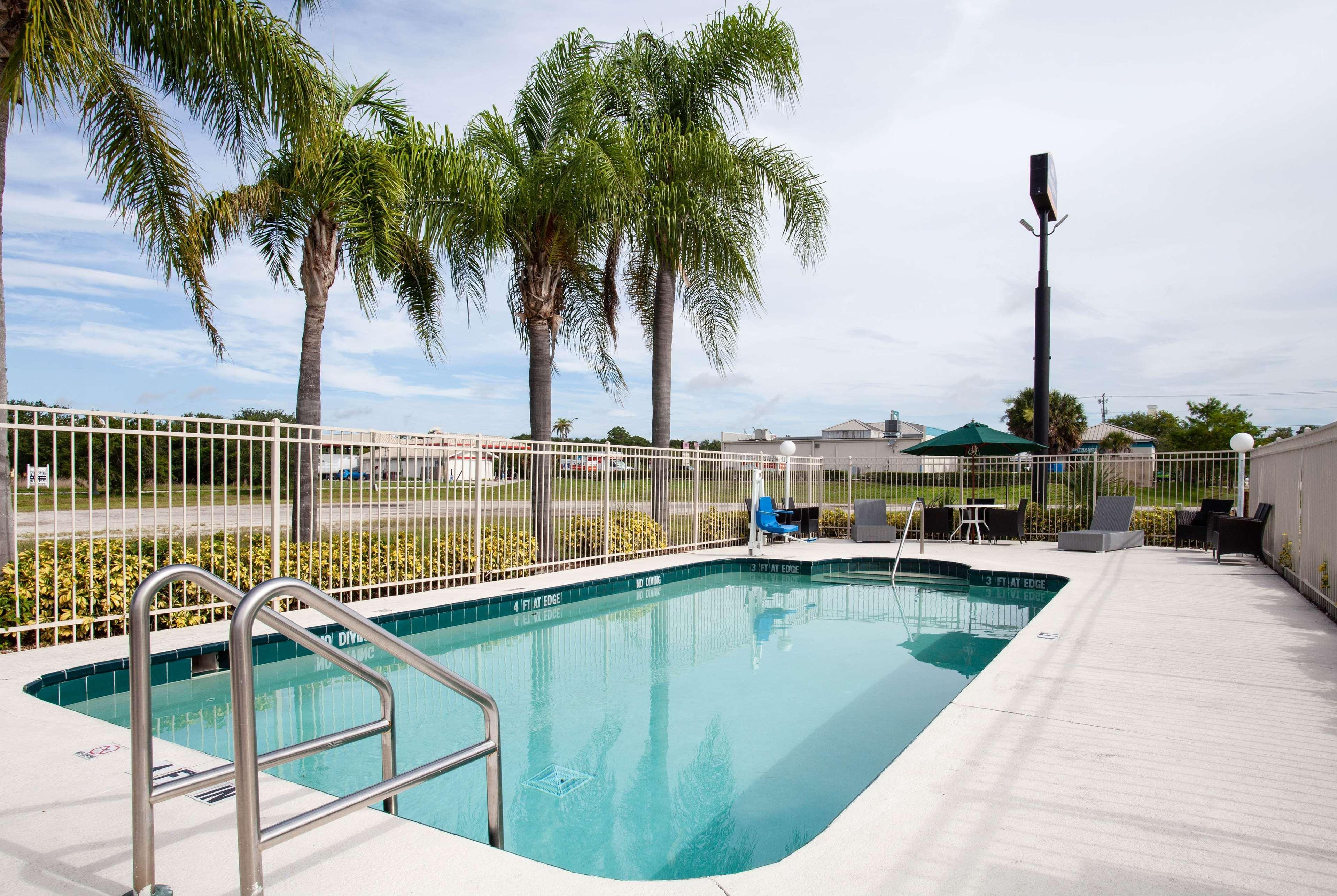 Howard Johnson By Wyndham Vero Beach/i-95 Vero Beach