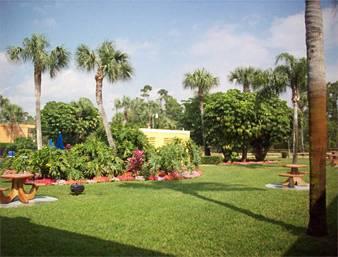 Hometowne By Red Roof Vero - I-95 Vero Beach