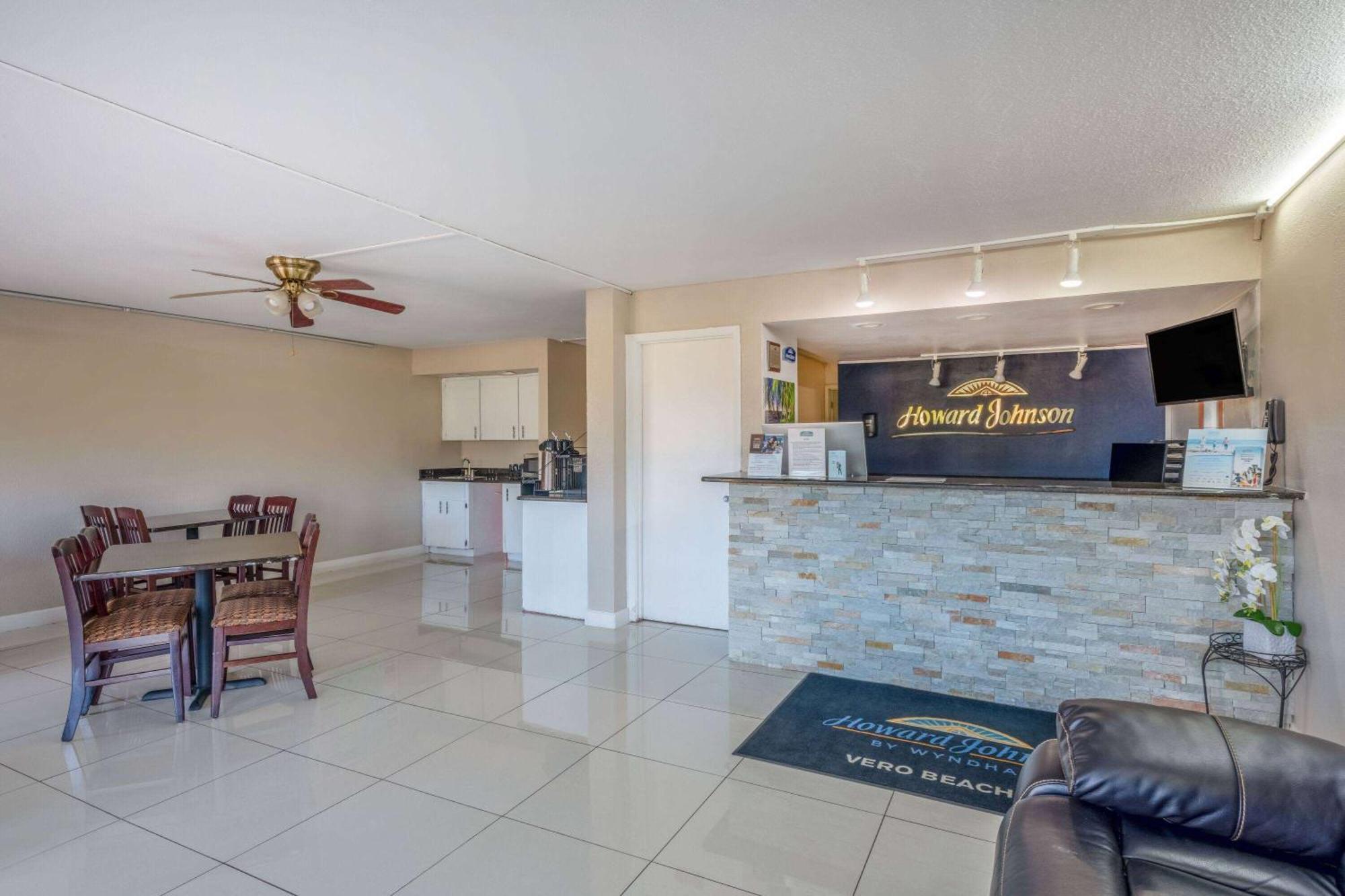 Howard Johnson By Wyndham Vero Beach/i-95