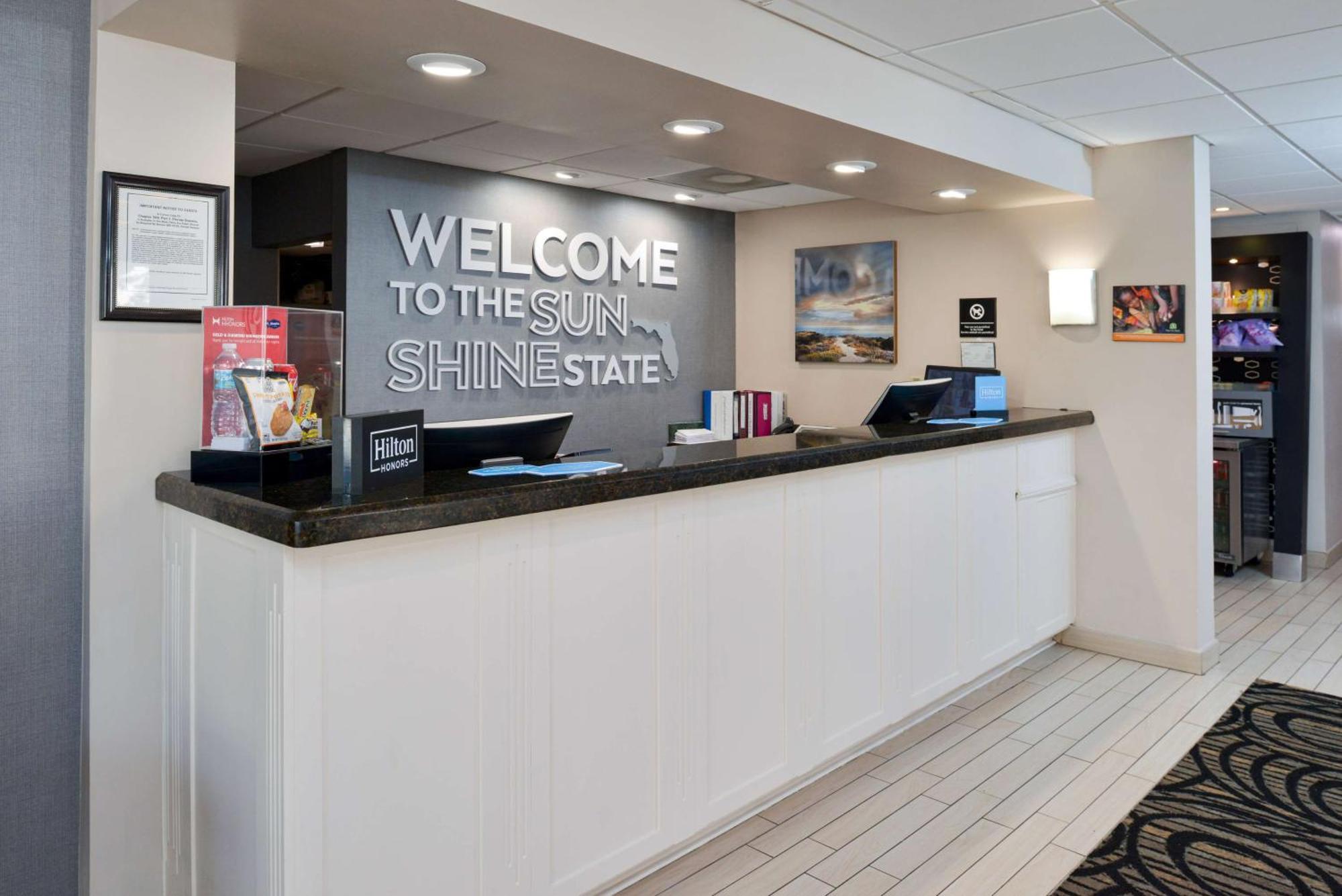 Hampton Vero Outlets Hotel